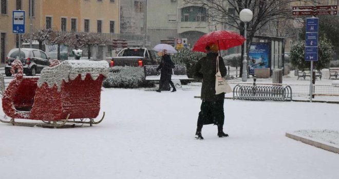Kazne do 10.000 KM za neuklanjanje snijega i leda u bh. gradu