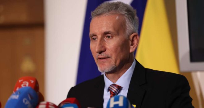 Ademović: Entitetski MUP RS ne može vršiti državne nadležnosti i ostvarivati međunarodnu saradnju