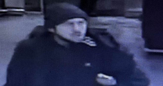 Sarajka u panici: Nepoznati muškarac joj viri kroz prozor i prati je, policija intervenisala bez rezultata