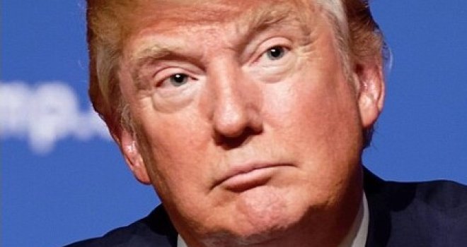 Trump na povratku iz Davosa: Američka 'armada' kreće prema Zalivu, šaljemo 'masivnu flotu' 