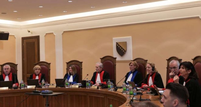 Ustavni sud BiH-Prethodna Vlada RS-a bila neustavna, predlagač Milorad Dodik nije imao legitimitet