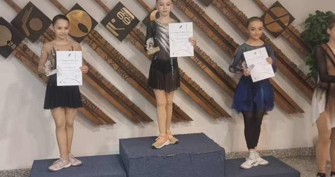 Klizačice sarajevskog kluba 'Ice Group' ponovo nižu uspjehe: Bronzana medalja i novi juniorski državni rekord