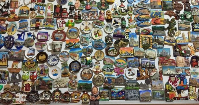 Magneti na frižideru jesu cool, ali nisu nimalo bezopasni: Ovo su tri razloga zašto se ne bi smjeli tu nalaziti