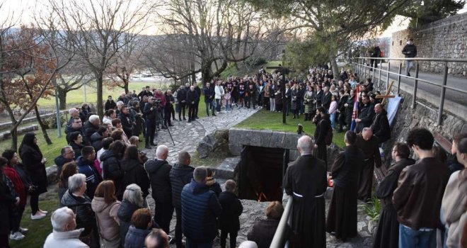 Široki Brijeg u znaku sjećanja: Obilježavanje 81. godišnjice ubistva hercegovačkih franjevaca
