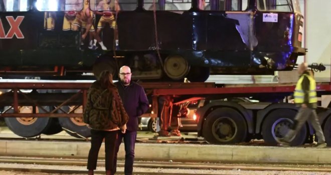 Šteta i Karić došli na mjesto nesreće, tramvaj sklonjen s ceste, čeka se da bude prebačen u GRAS