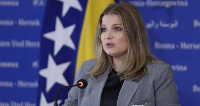 Karamehić-Abazović: Ukida se diskriminacija porodilja u policijskim agencijama BiH