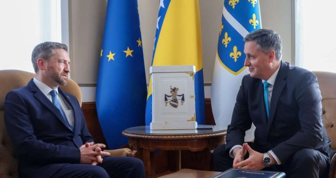 Irska otvara ambasadu u Sarajevu: Bećirović i Farrell najavili novu eru odnosa, proširenje EU stiže u fokus 2026. godine