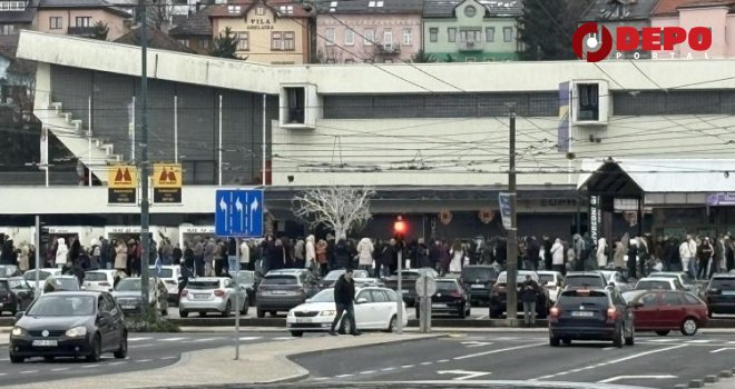 Nevjerovatni prizori iz Sarajeva: Pogledajte redove za ulaznice za koncert Dine Merlina na Koševu