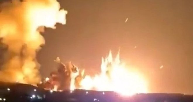 Trump objavio snimak: Isfahan bombardovan bombama za razbijanje bunkera, teškim gotovo tonu