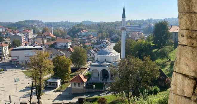 200 godina džamije Husein-kapetana Gradaščevića: Priča o kontinuitetu, vjeri, istrajnosti i identitetu jednog naroda