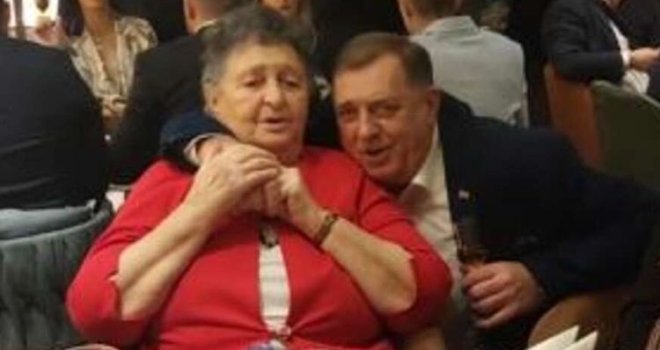 Preminula majka Milorada Dodika: Oprostio se emotivnom porukom