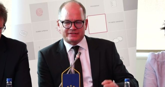 Nijemca koji savjetuje Vučića već 13 godina plaća njemačka vlada