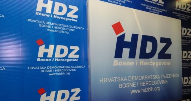 Član HDZ-a BiH na predizbornom skupu za bh. političara rekao da je 'jako obrezan', evo o kome je riječ