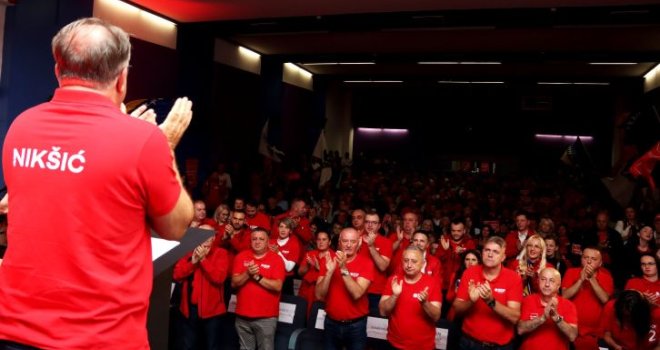 Iz Maglaja i Tešnja odjekuje: SDP bira vladu rezultata, sigurnu državu, plate i penzije koje čuvaju dostojanstvo...