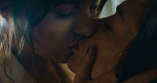 Dakota Johnson o snimanju vrućih scena s Anne Hathaway: 'Bilo je nevjerovatno ugodno'